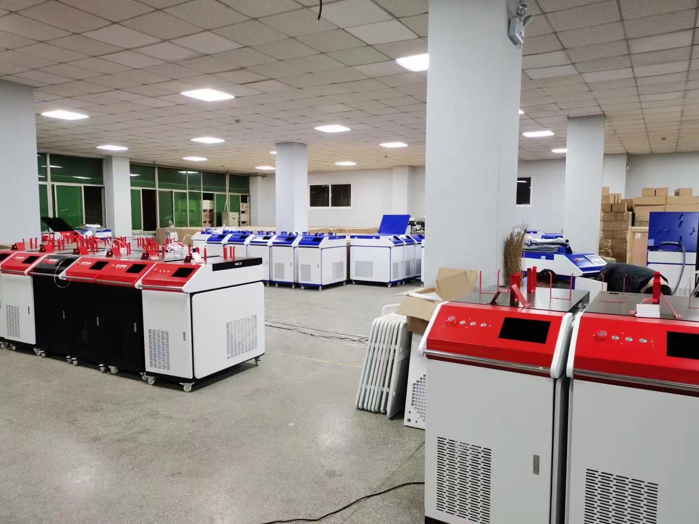 手持式激光焊接机